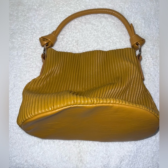 Burnt Yellow Bucket Bag BRAND NEW - Picture 6 of 6